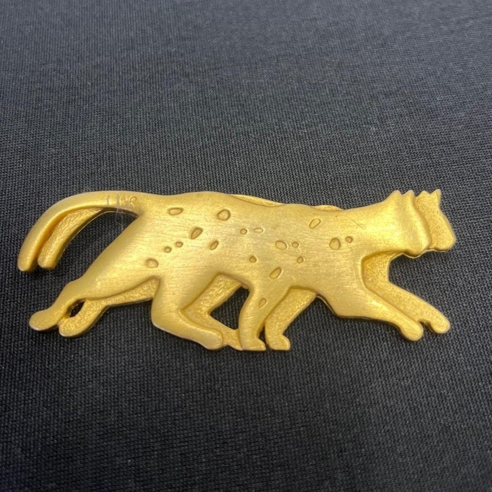 Vintage JJ Jonette Jewelry Gold Leopard Cheetah Running Cat Brooch Pin 3.25 Inch